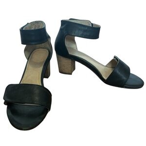 Vionic Black Leather Block Heel Sandals
